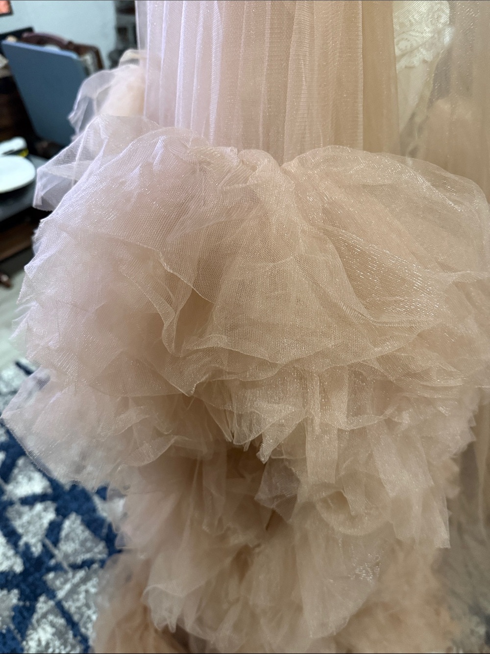 Elegant Blush Ruffle Maternity Robe - Picture 9 of 10